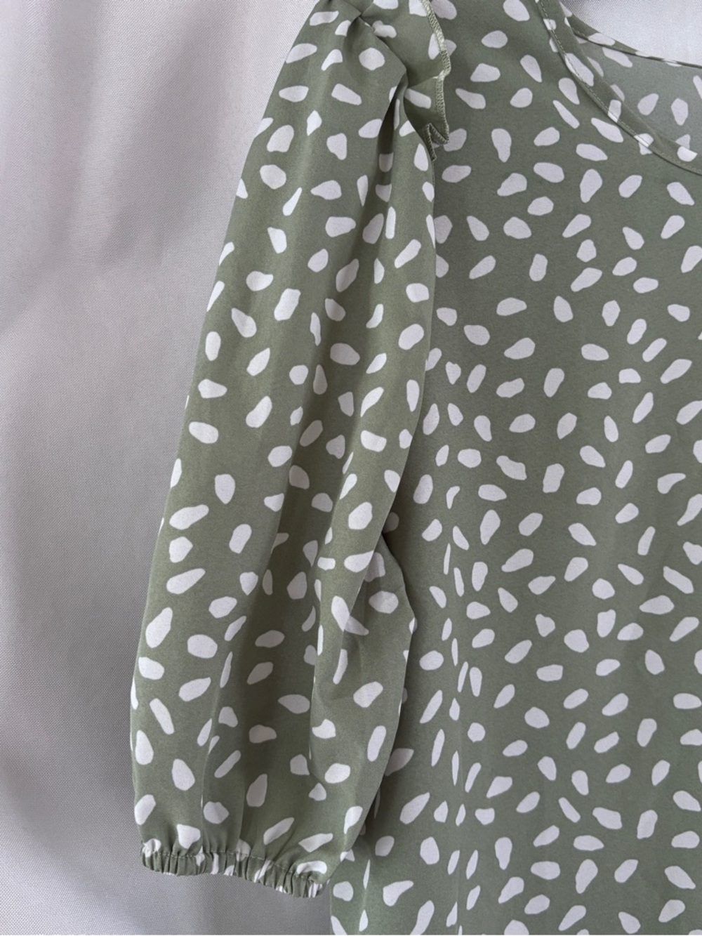 Sage Green & White Abstract Print Top ~ Blouse, Artistic, Avante Gard, Chic - Picture 4 of 6